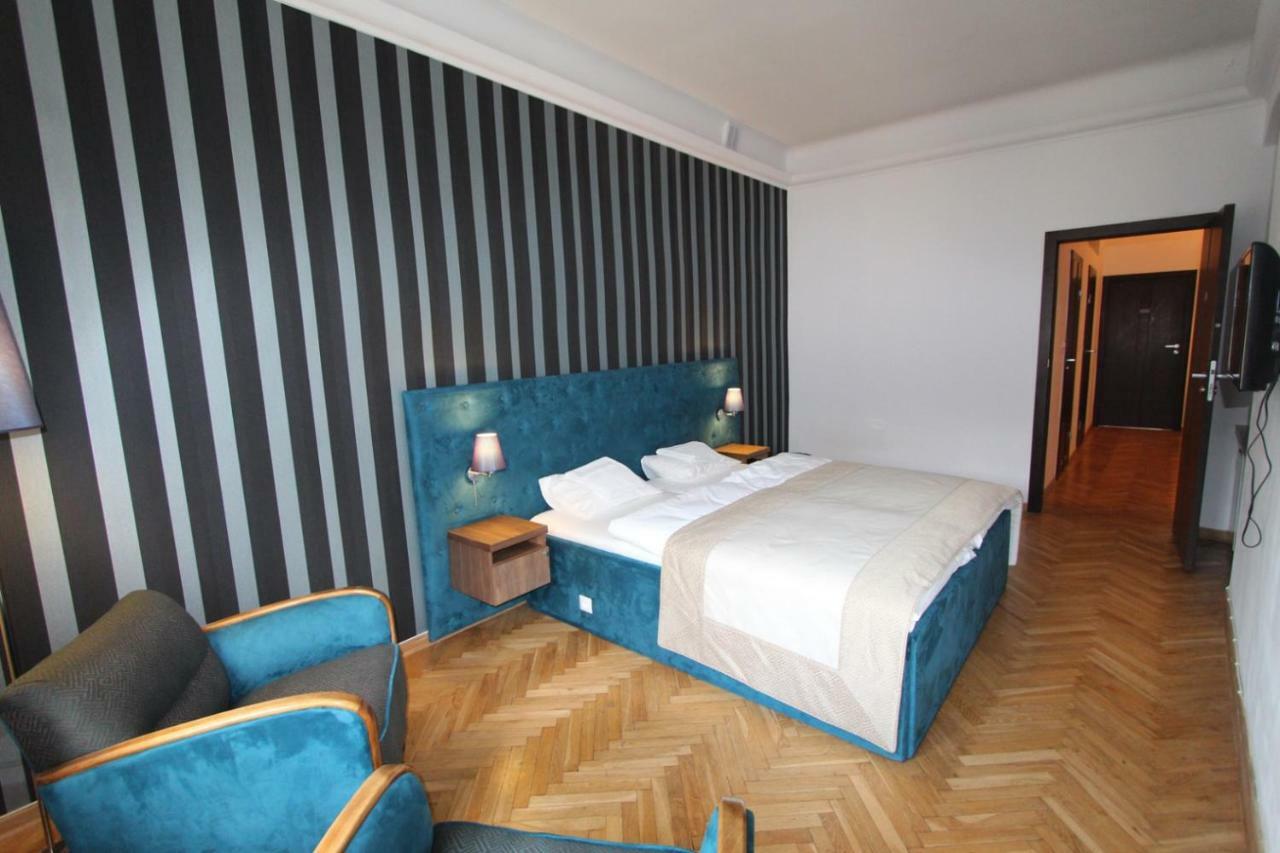 Hostel Chmielna 5 Rooms&Apartments Warschau Buitenkant foto
